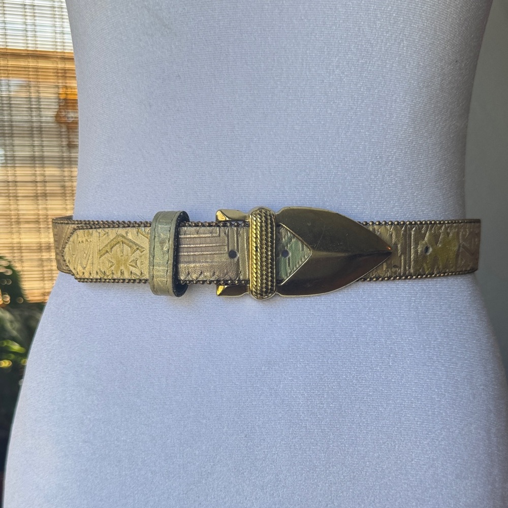 VTG 80s Elite Fresno California Metallic Gold Statement Belt SZ S hidden clasp